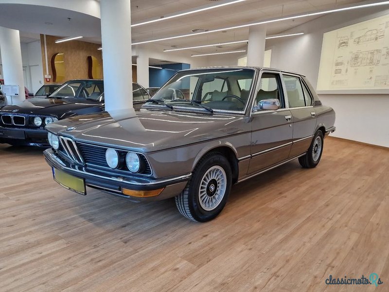 1980' BMW Seria 5 535 I photo #3