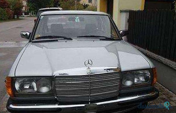 1983' Mercedes-Benz E-Klasse photo #2