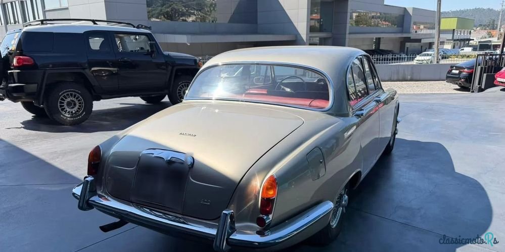 1968' Jaguar Mk I photo #4