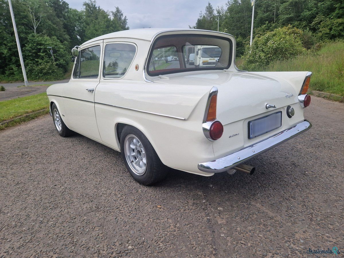1967' Ford Anglia photo #4
