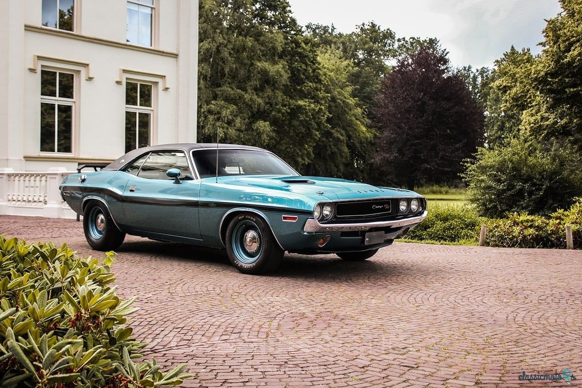 1970' Dodge Challenger photo #1
