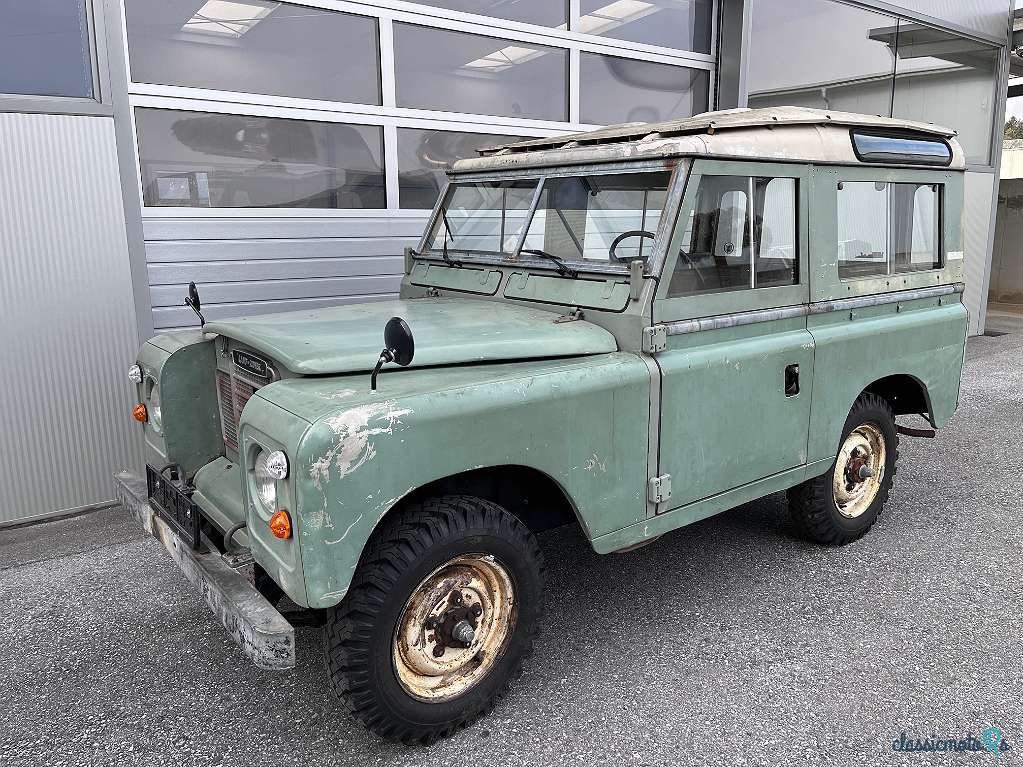 1974' Land Rover Defender photo #1