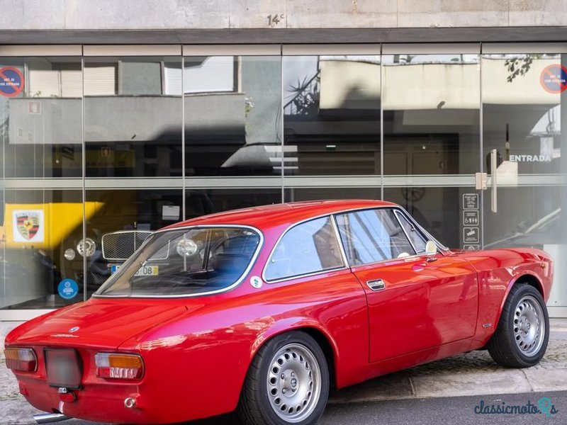 1973' Alfa Romeo GTV 2000 photo #4