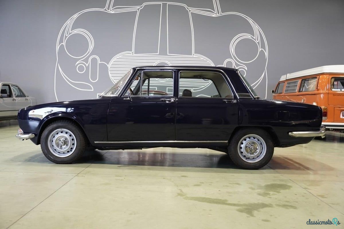 1972' Alfa Romeo Giulia photo #4