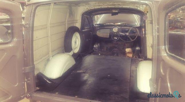 1963' Morris Minor photo #2