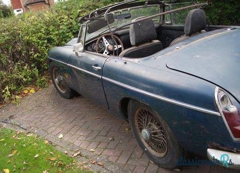 1969' MG MGC Roadster photo #2