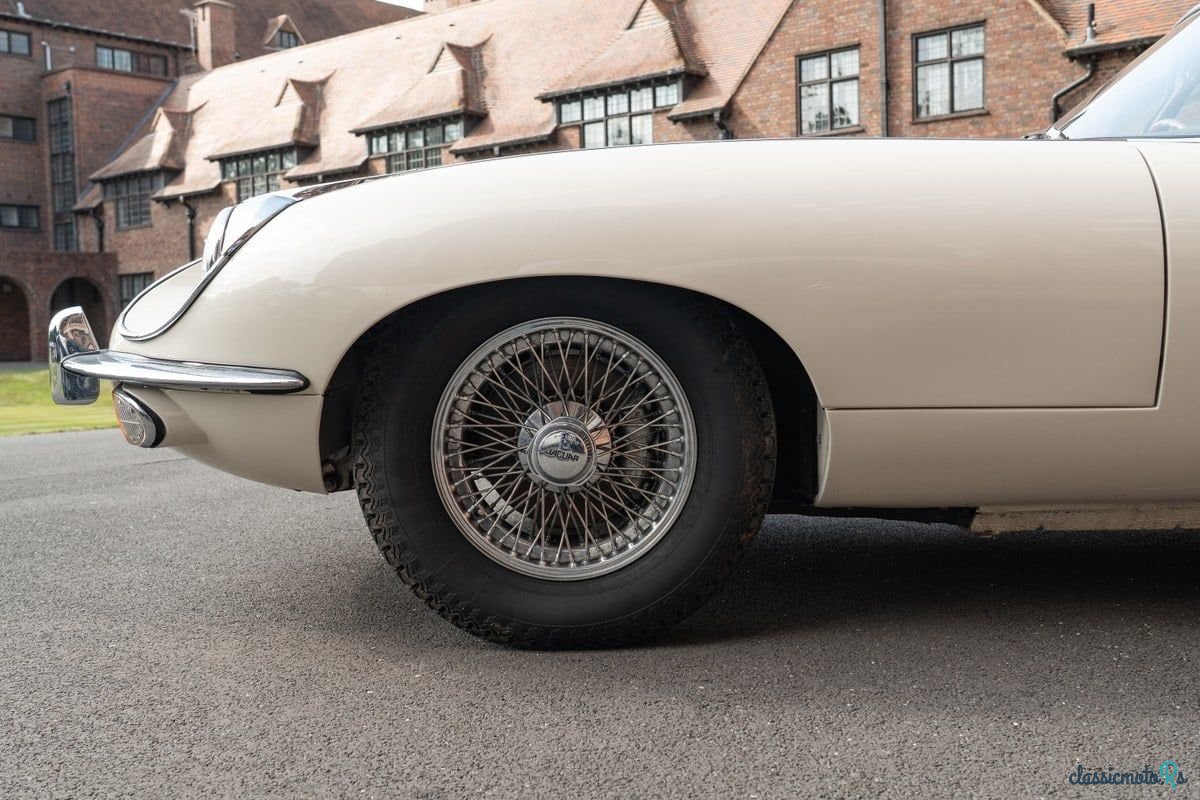 1970' Jaguar E-Type photo #4