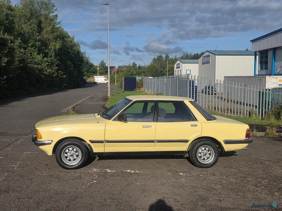 1982' Ford Cortina photo #2