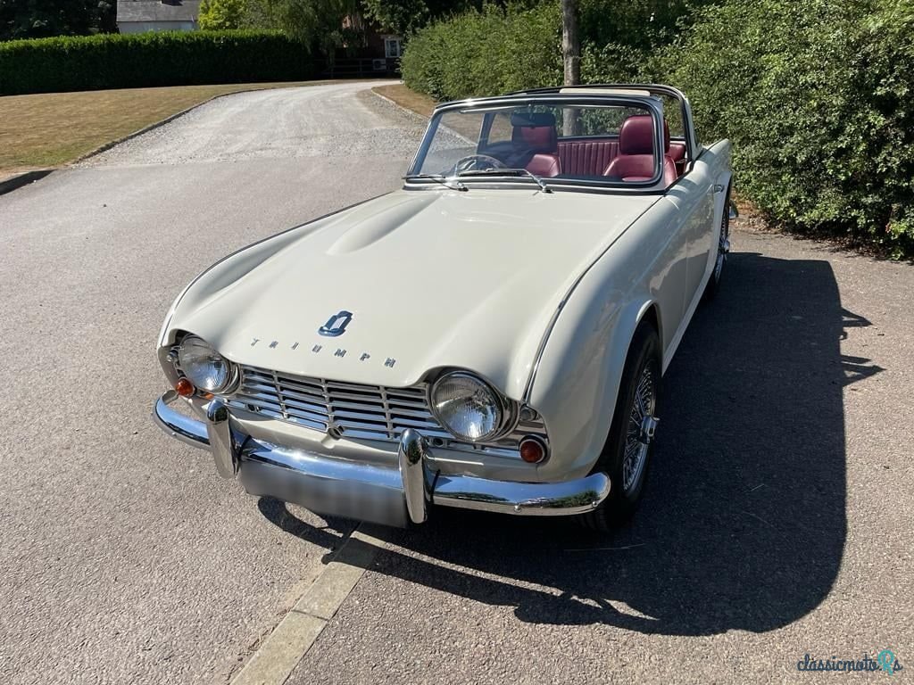 1963' Triumph TR4 photo #6