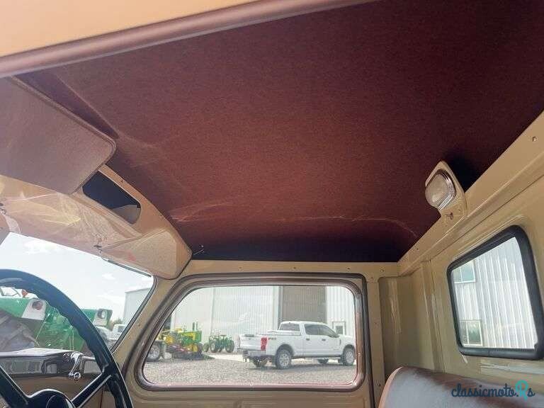 1948' Diamond T Model 201 photo #5