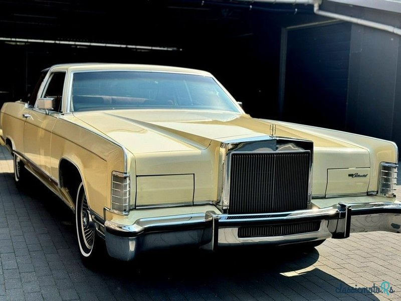 1979' Lincoln Town Car photo #3