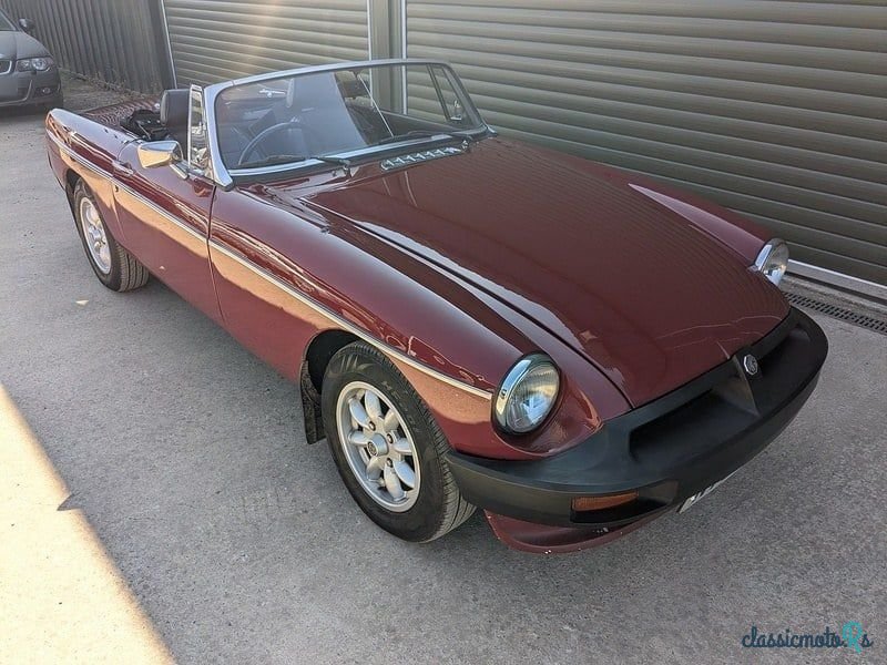 1976' MG Midget photo #2