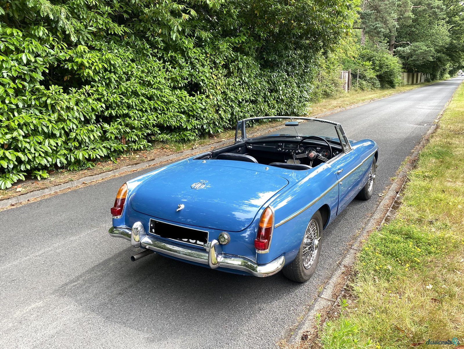 1967-mg-b-roadster-for-sale-united-kingdom