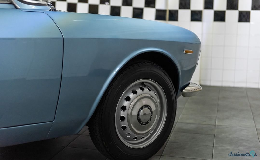 1964' Alfa Romeo Giulia photo #3
