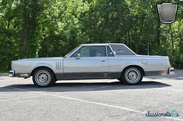 1981' Lincoln Mark VI photo #3