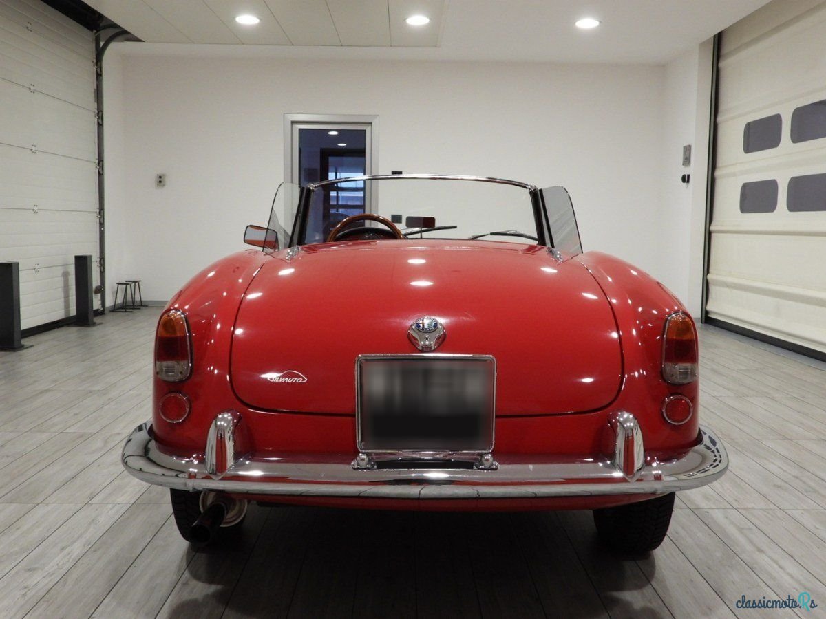 1961' Alfa Romeo Spider photo #5