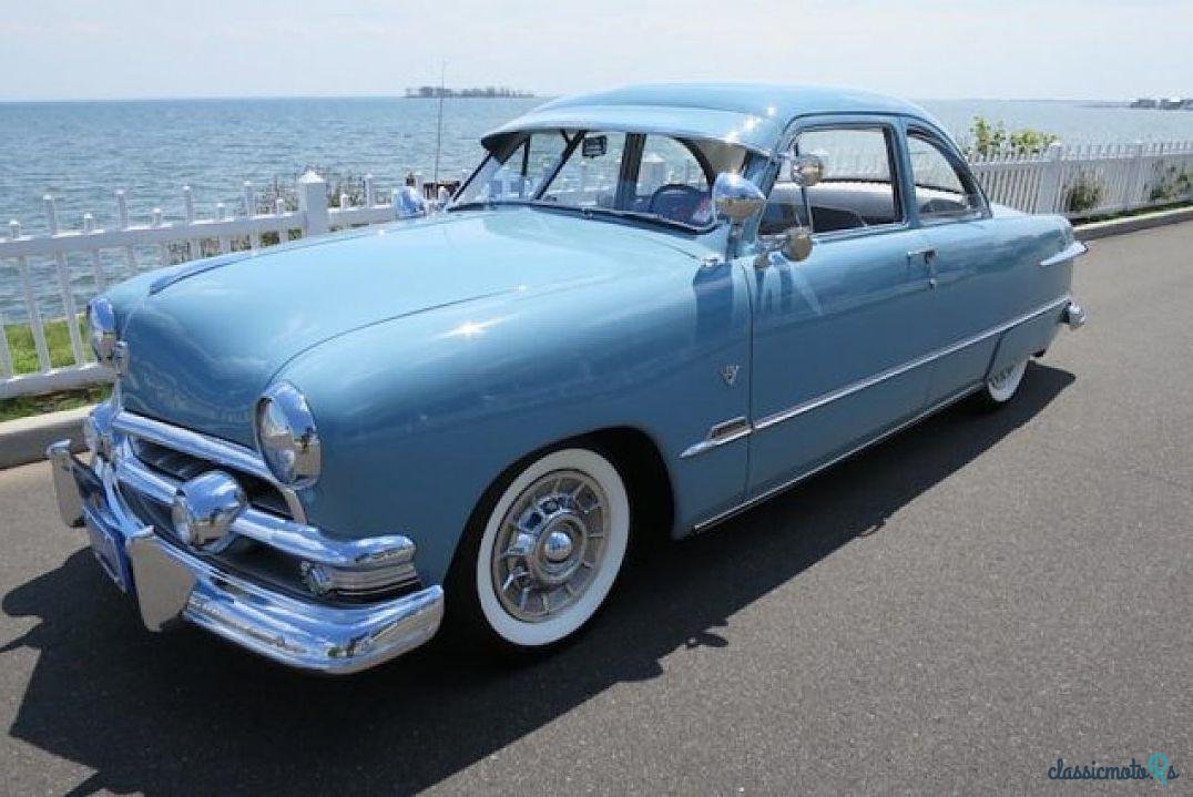 1951' Ford Custom photo #1