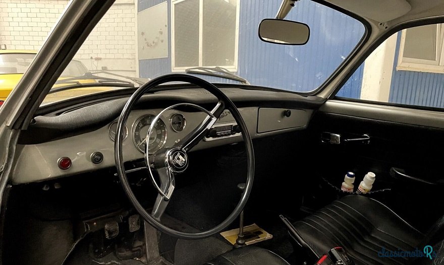 1971' Volkswagen Karmann Ghia Typ 14 photo #3