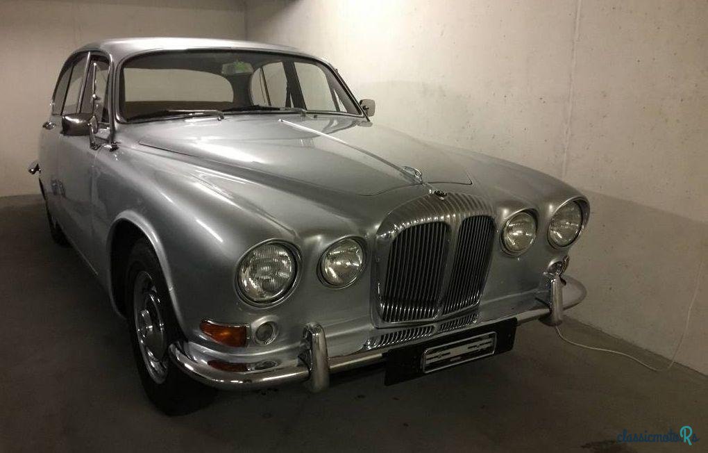 1969' Jaguar Daimler photo #2
