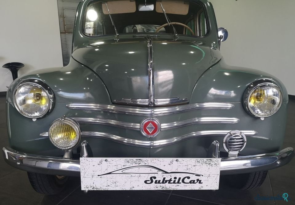 1954' Renault 4 photo #6