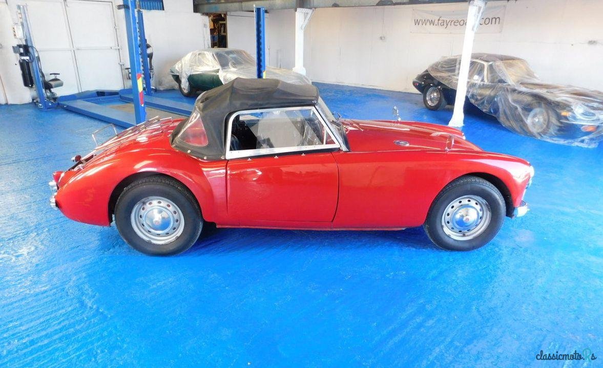 1958' MG MGA photo #4