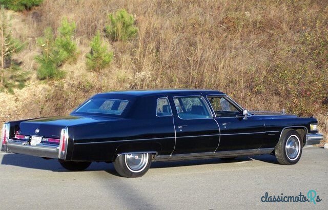 1976' Cadillac Fleetwood photo #2