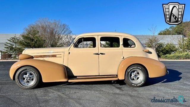 1937' Oldsmobile Model F-37 photo #3