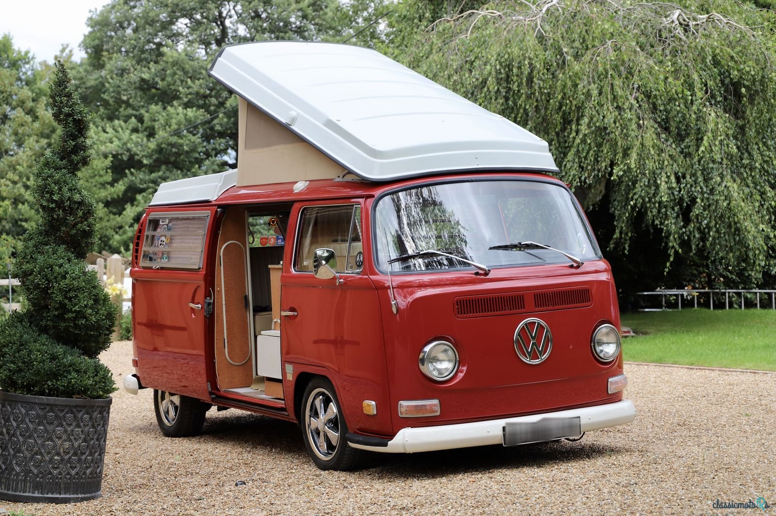 1970' Volkswagen T2 photo #1