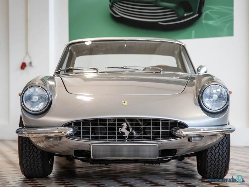 1966' Ferrari 330 photo #2