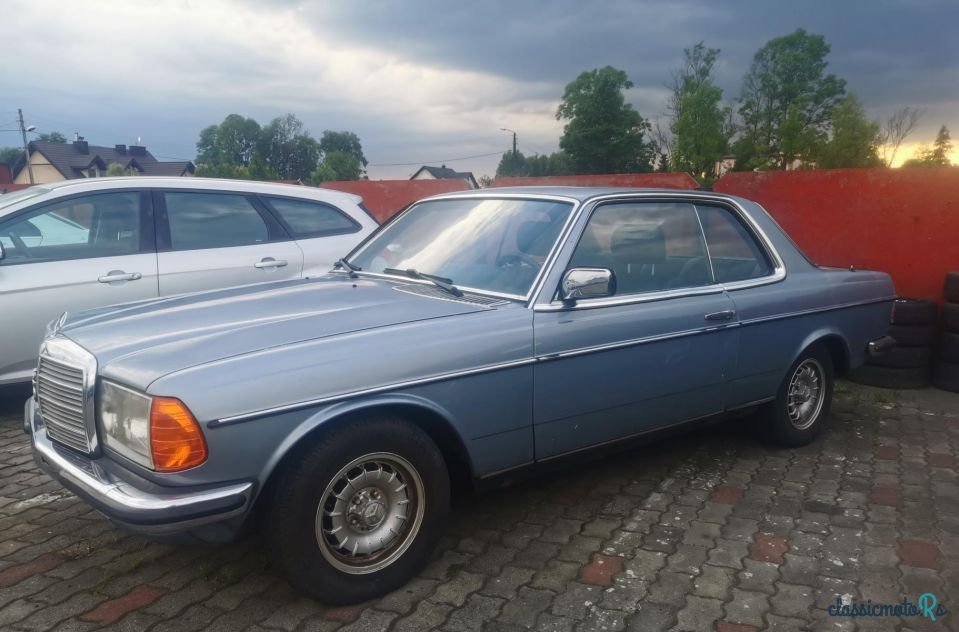 1980' Mercedes-Benz W123 photo #3