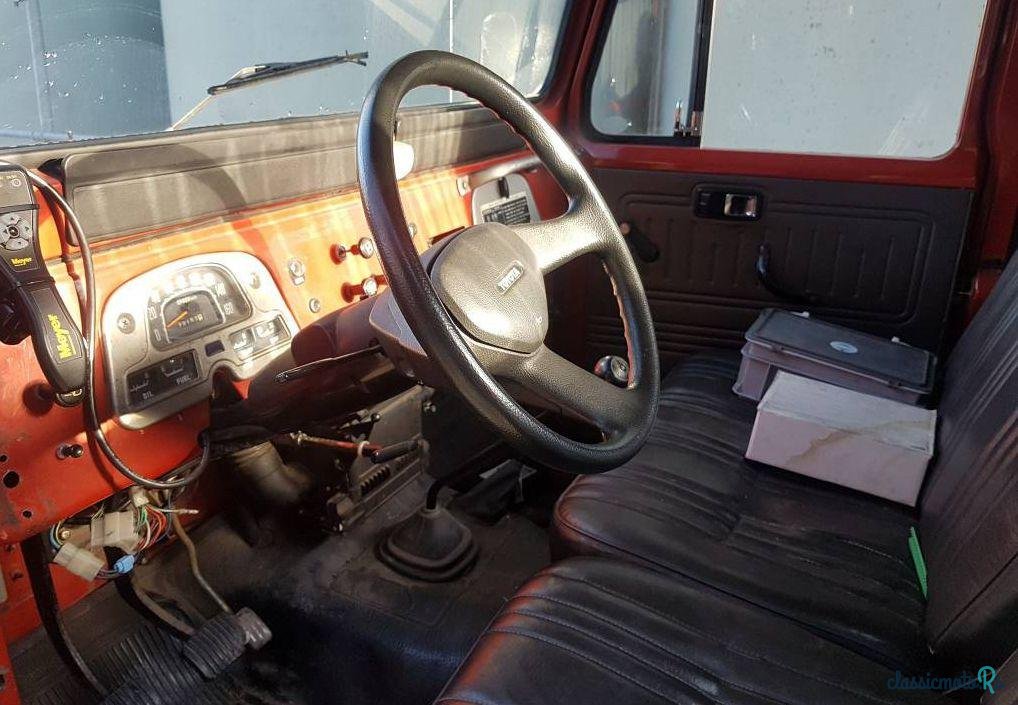 1976' Toyota Land Cruiser photo #1