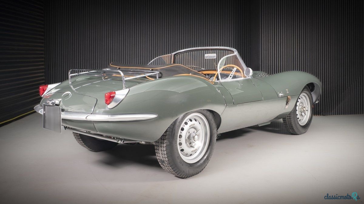 1970' Jaguar Xkss photo #4