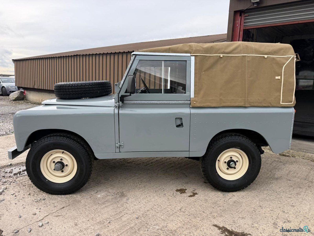 1968' Land Rover Series 2A photo #4