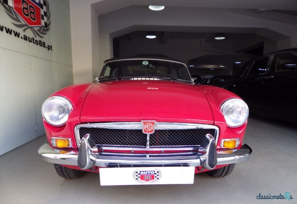 1974' MG MGB photo #3