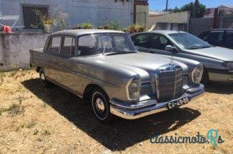 1960' Mercedes-Benz 220 S photo #2