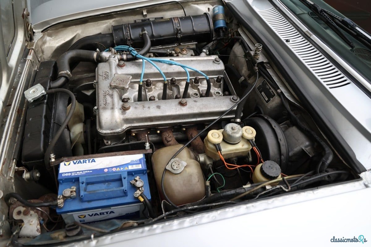 1975' Alfa Romeo Gtv 2000 photo #4