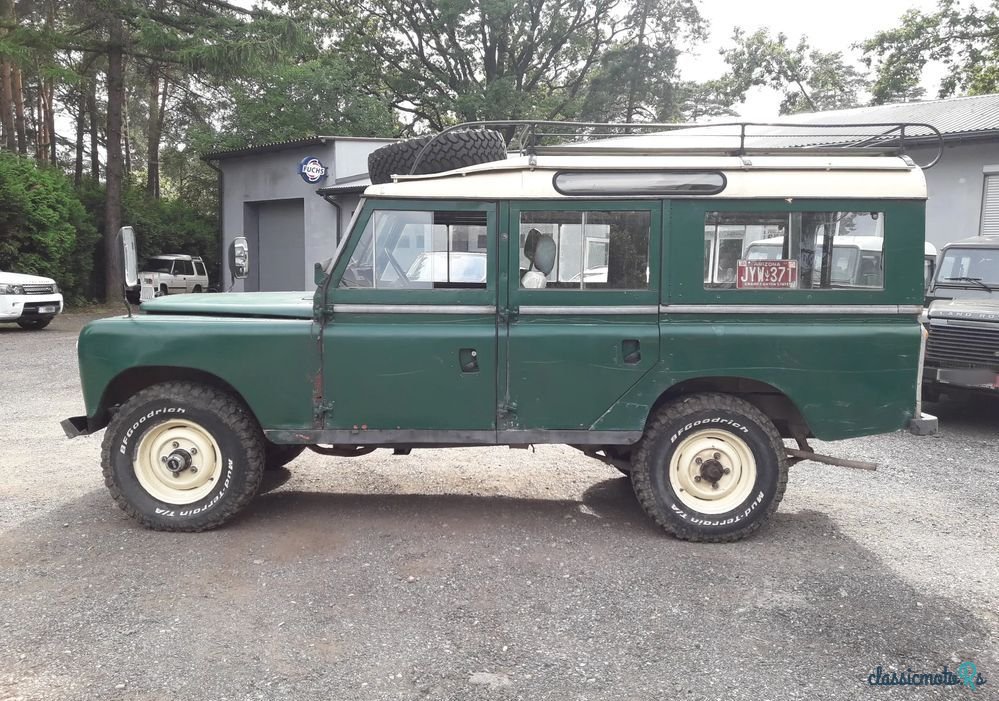 1969' Land Rover Defender photo #2