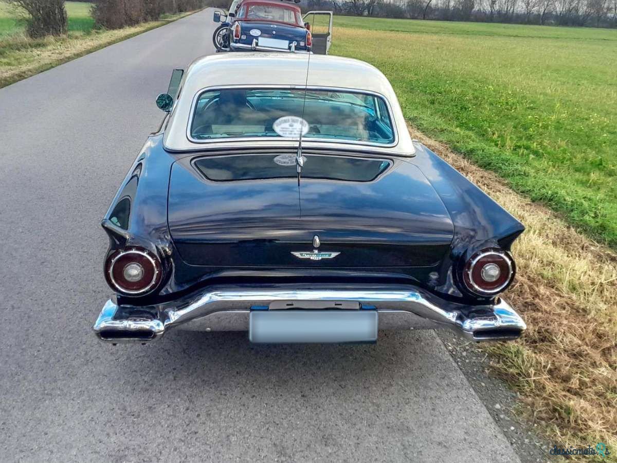 1957' Ford Thunderbird photo #3