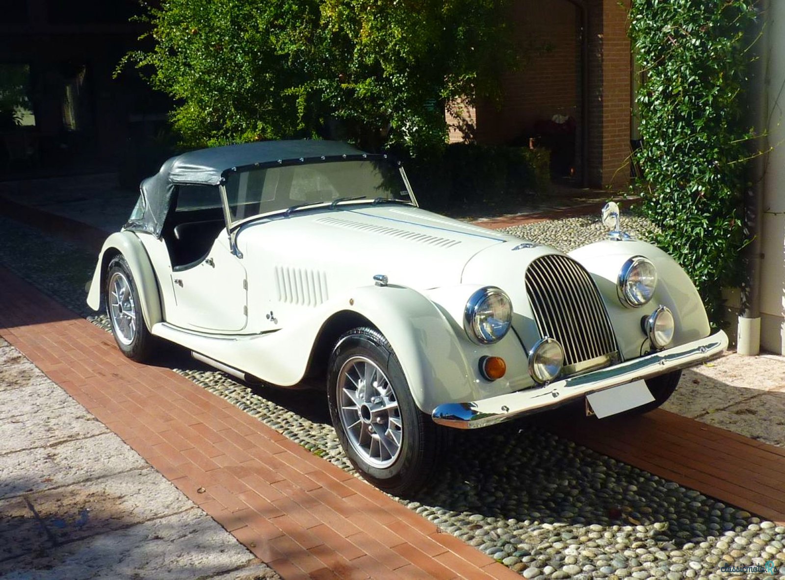 1969' Morgan Plus 8 photo #1