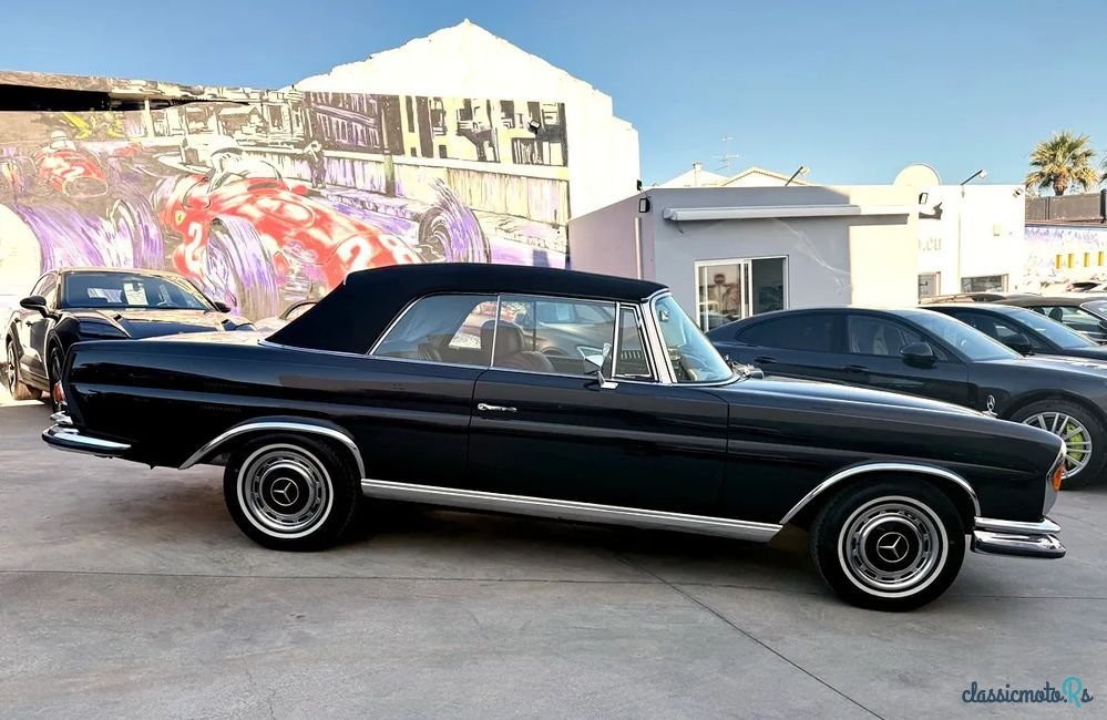 1967' Mercedes-Benz W111/W112 photo #2