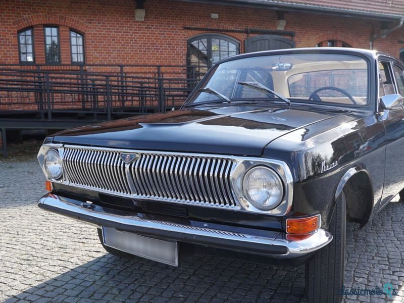 1972' Gaz 24 Wołga photo #3