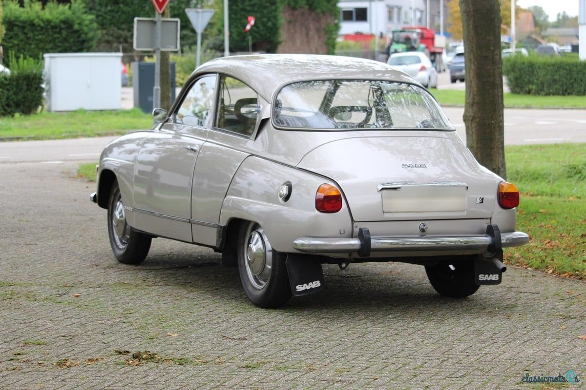 1975' Saab 96 photo #4