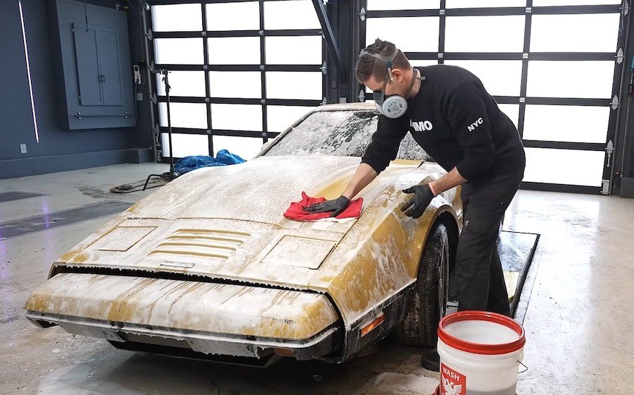 Rare 1974 Bricklin SV-1 Has Been Abandoned in a Barn, Gets First Wash in 24 Years