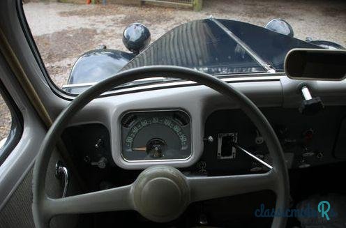 1955' Citroen Traction photo #2