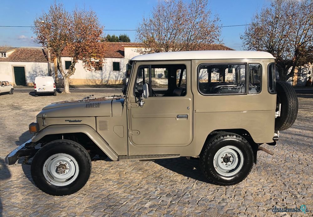1980' Toyota Land Cruiser photo #1