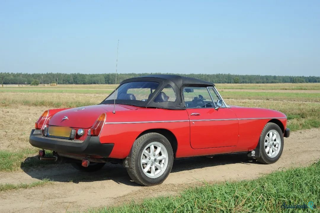 1977' MG MGB photo #3