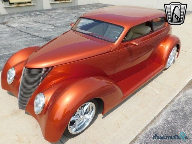 1937' Ford photo #3