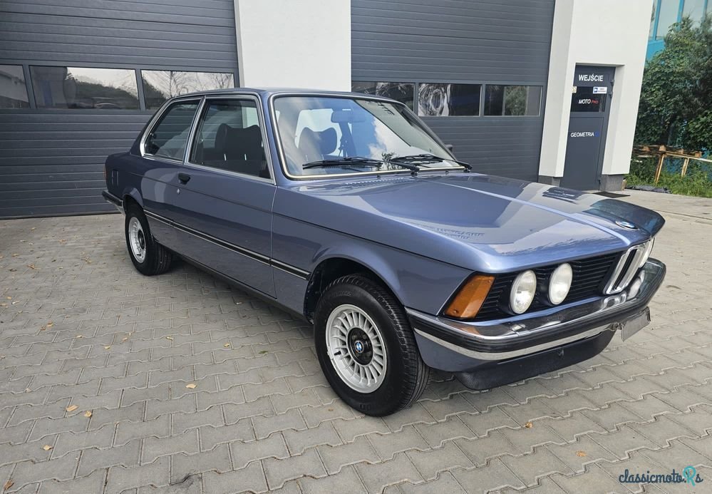 1980' BMW Seria 3 320 photo #3