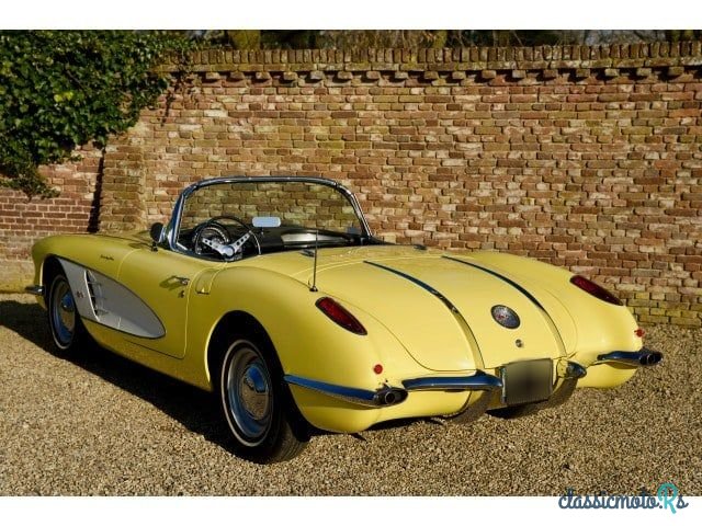 1958' Chevrolet Corvette photo #2