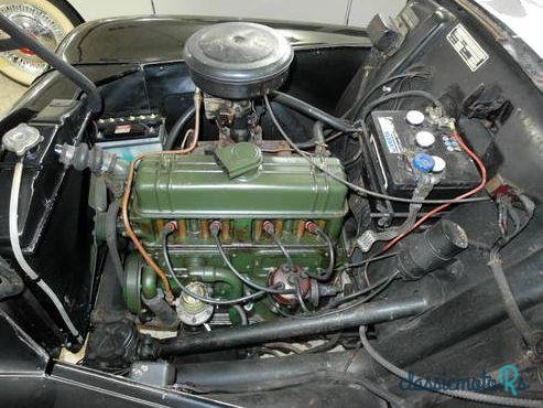 1947' Volvo Pv 444 photo #1